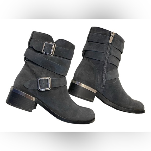 Vince Camuto VC-Webey Gray Suede Leather Ankle Booties...Size 6.5 - Picture 5 of 13